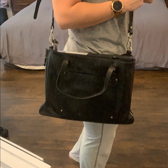 Reversible black leather Rudsak bag - Picture 2 of 10